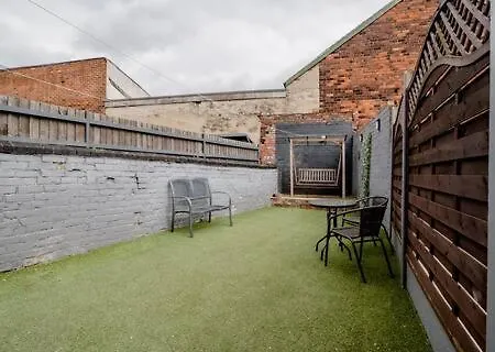 Highfields House - Free Wifi - Free Local Parking